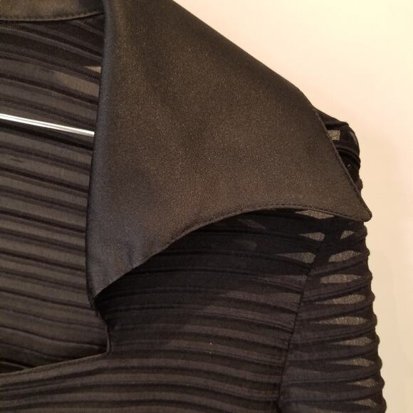 Formal Sheer Black Stretch Button Top Wide Lapels Holiday Party Cruise Plus Sz1X - Picture 4 of 12